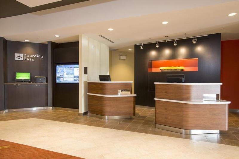 Courtyard By Marriott Cincinnati Midtown/Rookwood Exterior foto