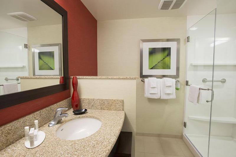 Courtyard By Marriott Cincinnati Midtown/Rookwood Exterior foto