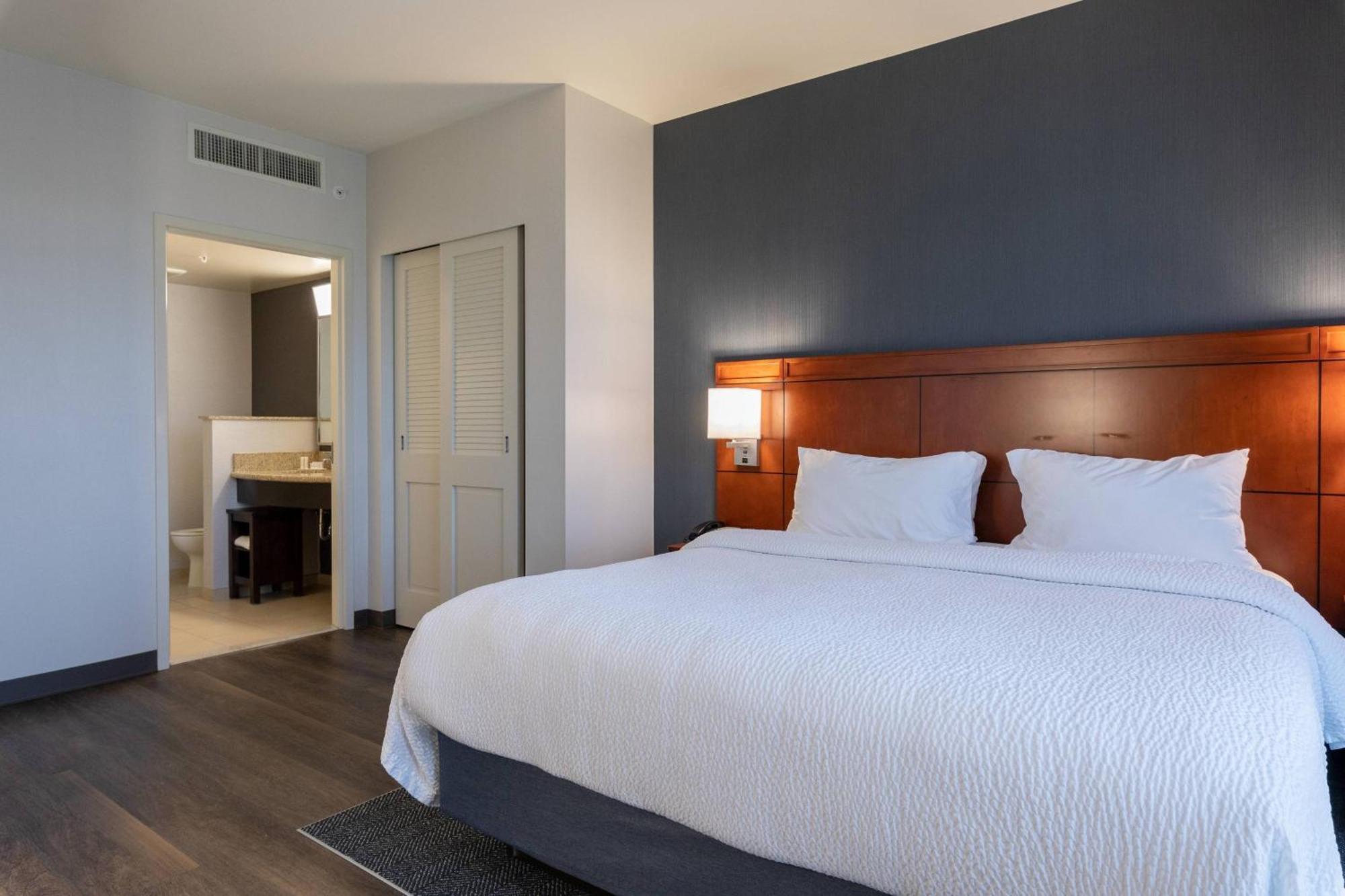 Courtyard By Marriott Cincinnati Midtown/Rookwood Exterior foto