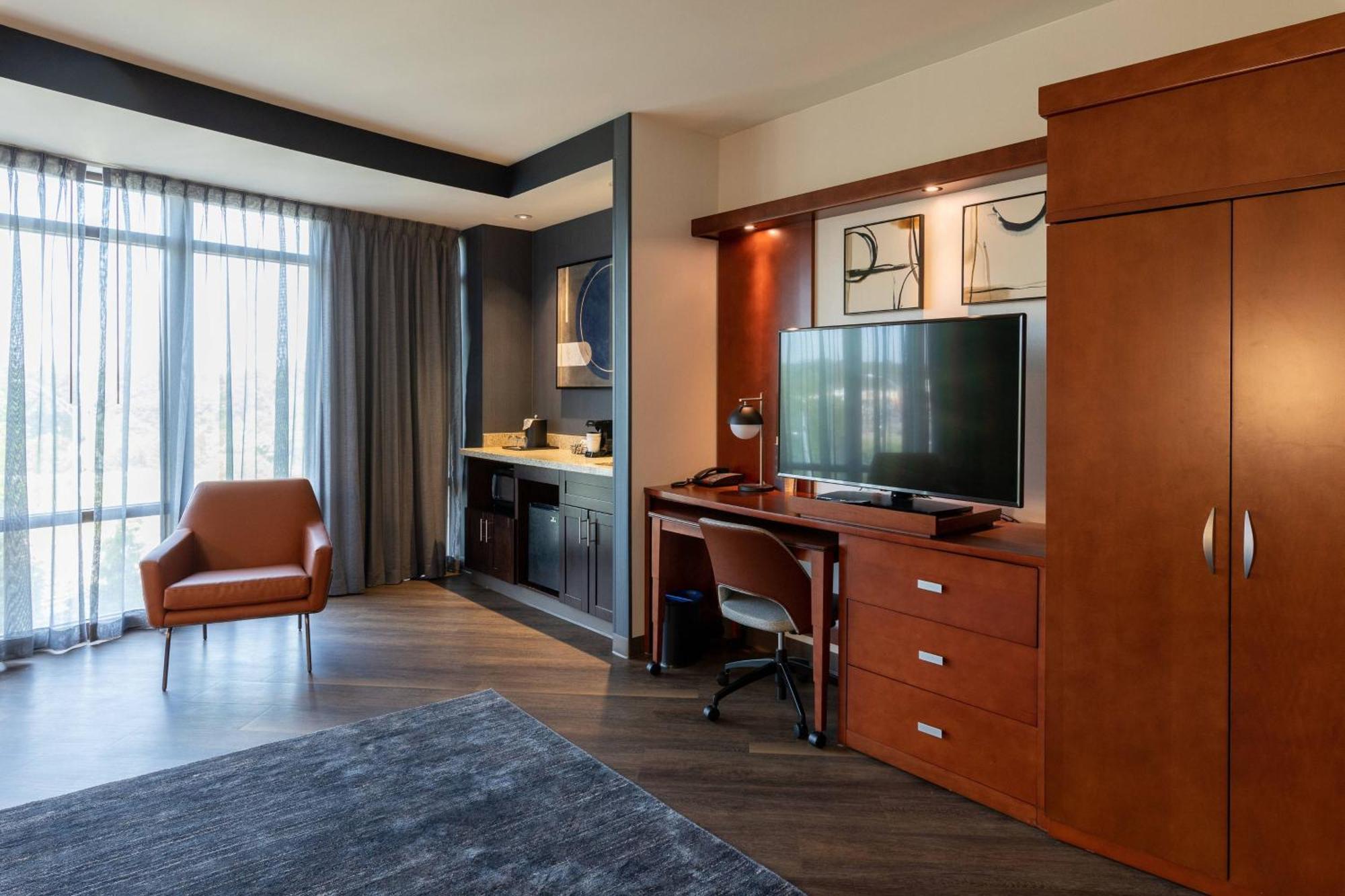 Courtyard By Marriott Cincinnati Midtown/Rookwood Exterior foto